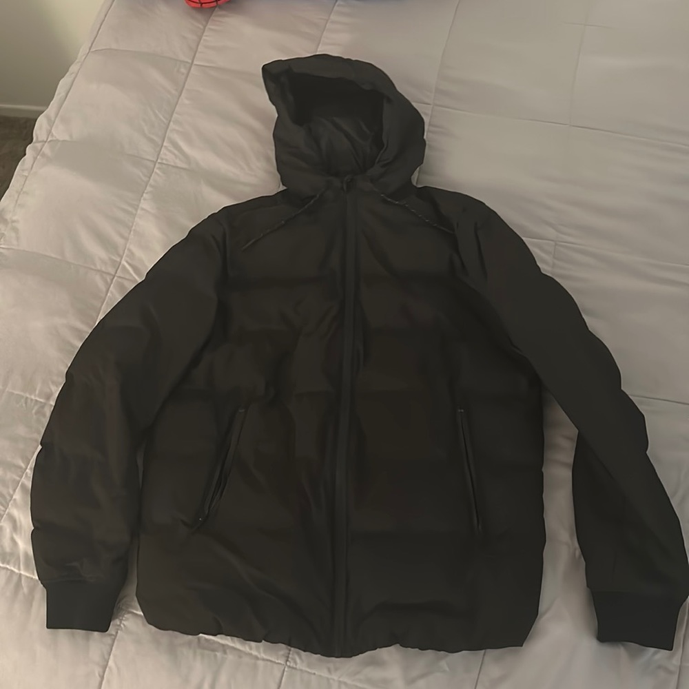 H&M Black Windbreaker Men’s Size Small